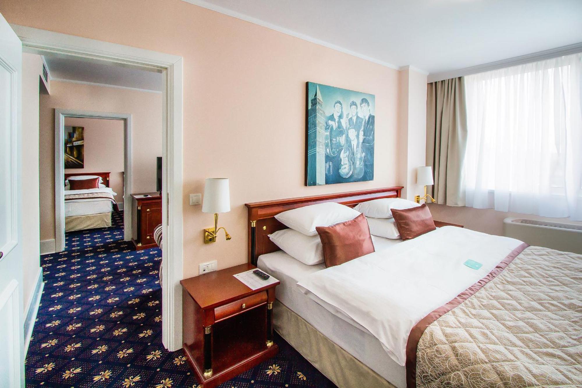 A Hoteli - Hotel Sloboda Šabac 部屋 写真