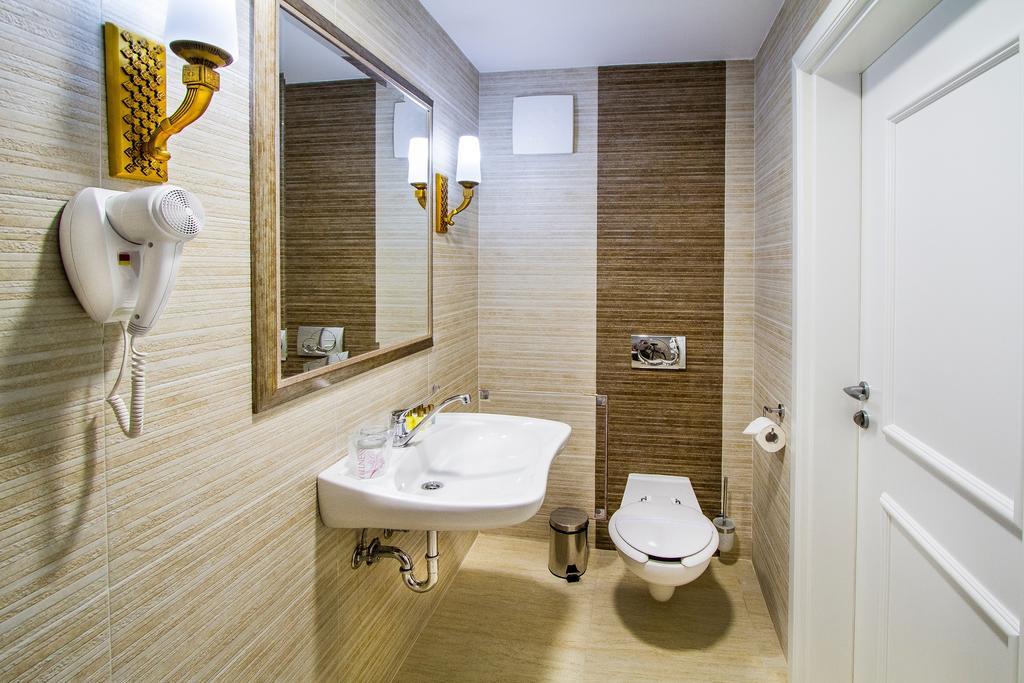 A Hoteli - Hotel Sloboda Šabac 部屋 写真