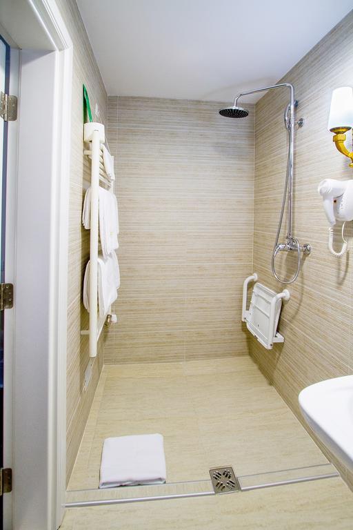 A Hoteli - Hotel Sloboda Šabac 部屋 写真