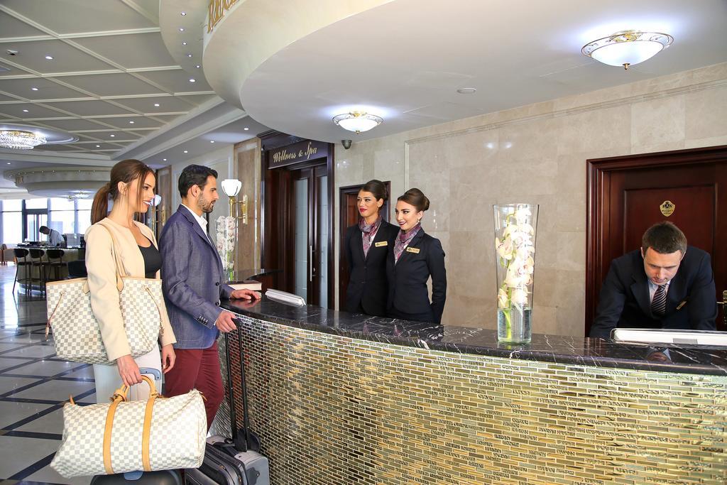 A Hoteli - Hotel Sloboda Šabac エクステリア 写真