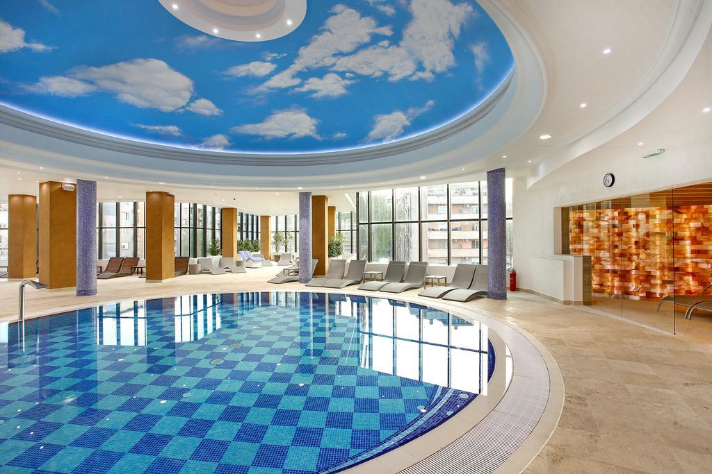 A Hoteli - Hotel Sloboda Šabac エクステリア 写真